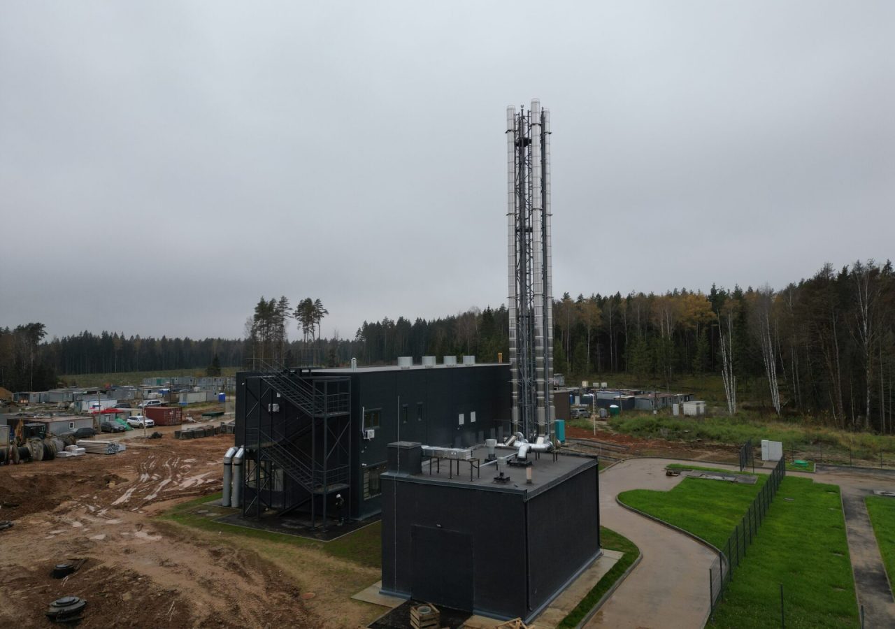 Газовая котельная с высокими дымовыми трубами на объекте «ЖК Отрада», проект выполнен ООО «Альянс Строй»