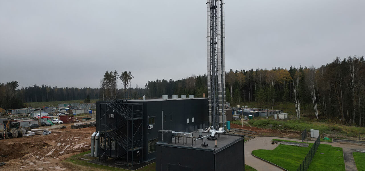 Газовая котельная с высокими дымовыми трубами на объекте «ЖК Отрада», проект выполнен ООО «Альянс Строй»